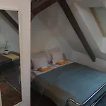 Cozy Panorama At The Castle Apartment *