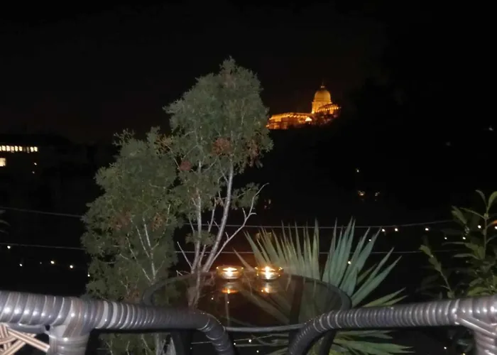 Cozy Panorama At The Castle Apartament *