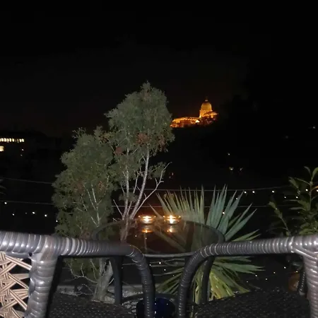 Cozy Panorama At The Castle Apartament *